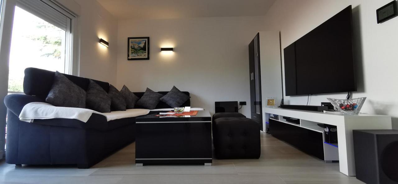 Apartman Perunika *