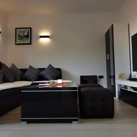 Apartman Perunika Selce Esterno foto