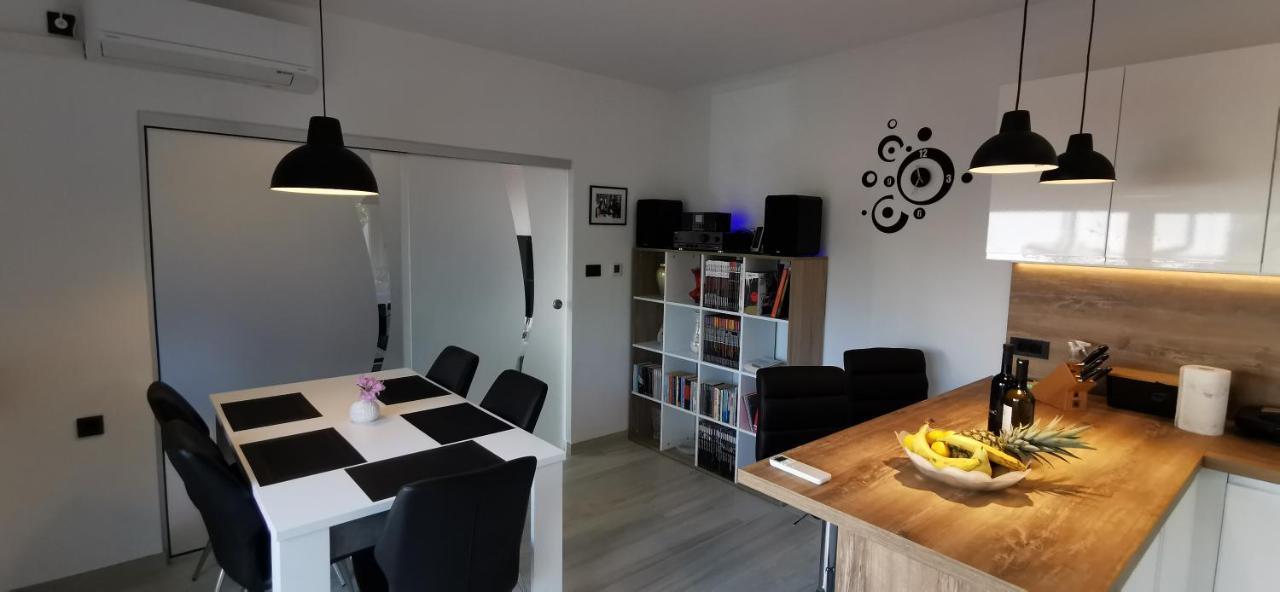 Apartment Perunika *